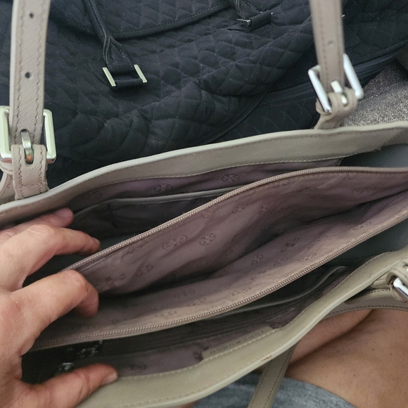 Tory Burch Shoulder Bag - Picture 5 of 5